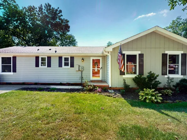 1206 Twin Oaks Dr, Franklin, TN 37064