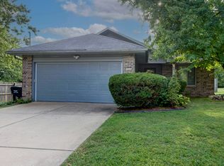 2848 N Kellett Ave, Springfield, MO 65803