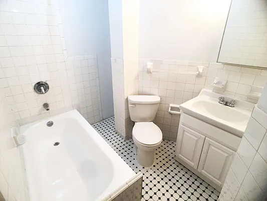 Rented by Highline Residential | media 13