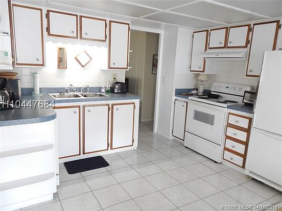 2nd image of 2952 W Marina Dr