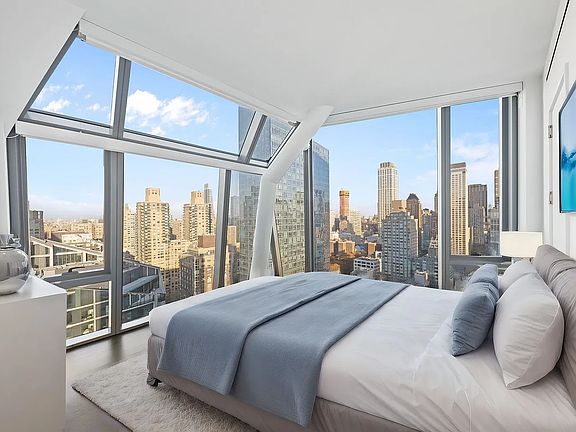 4th image of 645 59th St #Penthouse 2