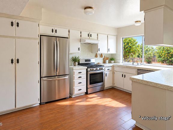 4th image of 425 Morrison Ln