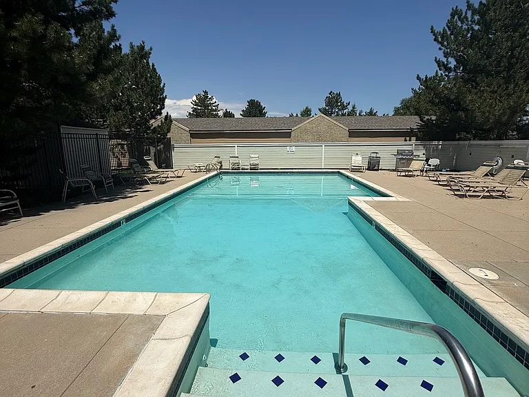 33 S Boulder Cir #213 — Photo 21