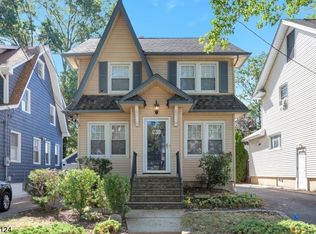 50 Van Riper Ave, Rutherford, NJ 07070