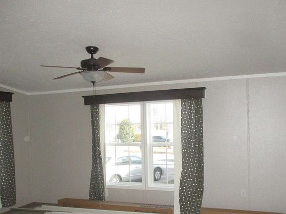 4th image of 2 Willow Dr #106