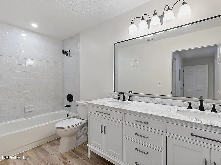 900 Ironwood Dr #917 — Photo 13