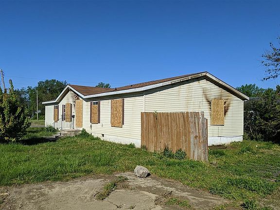 2nd image of 609 S 43rd St