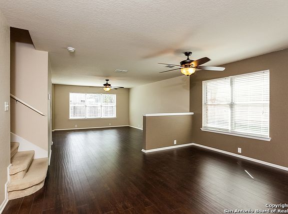 5th image of 5217 Columbia Dr