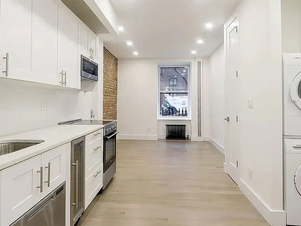 1st image of 277 W 11th St APT 1D
