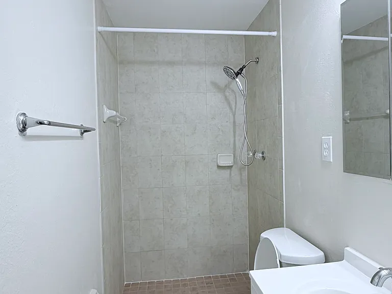 7912 W Paris St — Photo 8