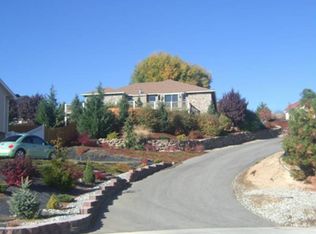 536 Cedar Wood Ln, Wenatchee, WA 98801