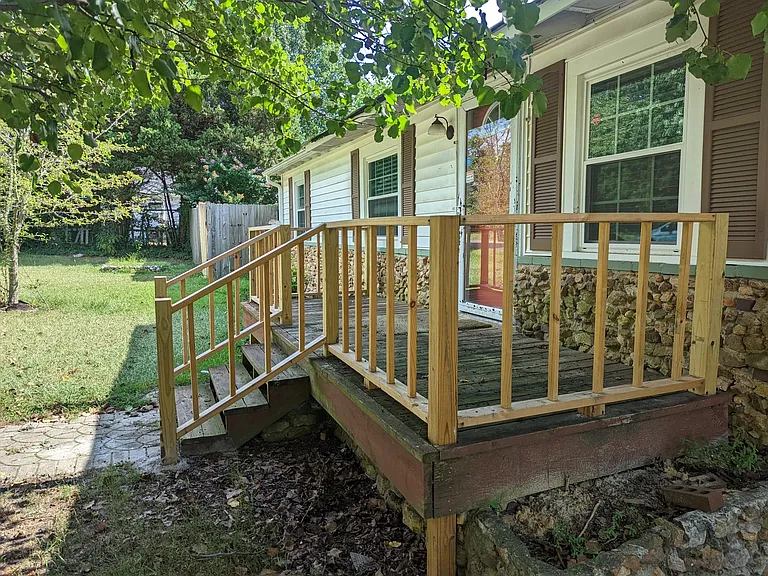 203 Griffin St — Photo 18