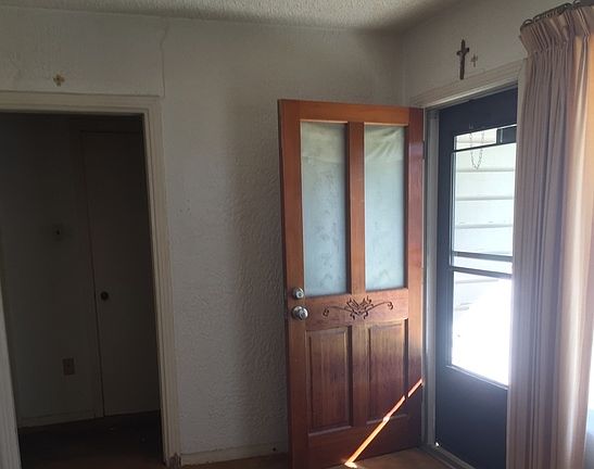 3rd image of 507 General Krueger Blvd