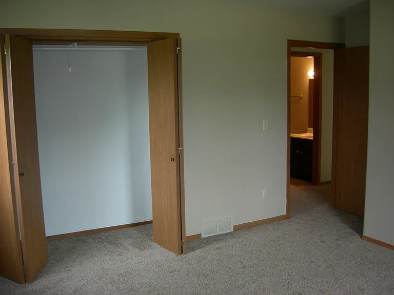 801 Harborview Ct #801 — Photo 7