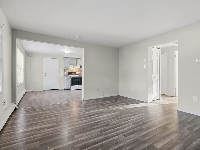 120 Orchard St — Photo 6