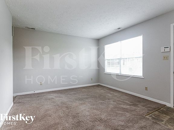 3rd image of 5639 Dry Den Dr