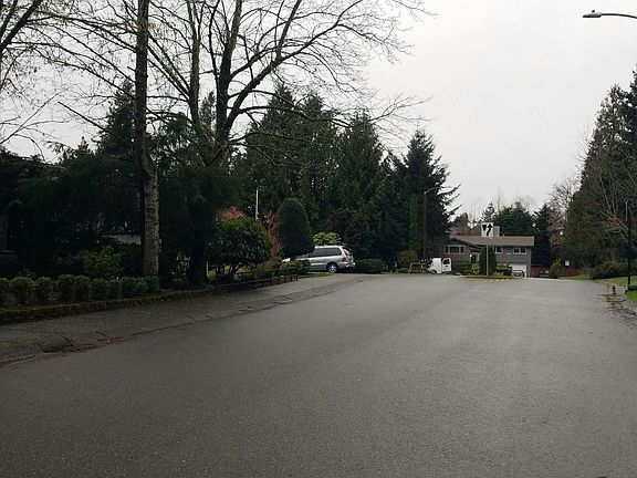 5th image of 4525 149th Pl SW