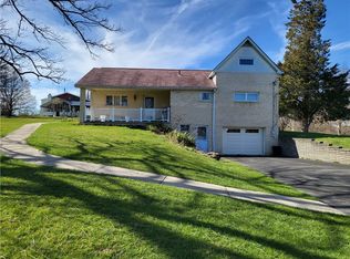 855 Hookstown Grade Rd, Coraopolis, PA 15108