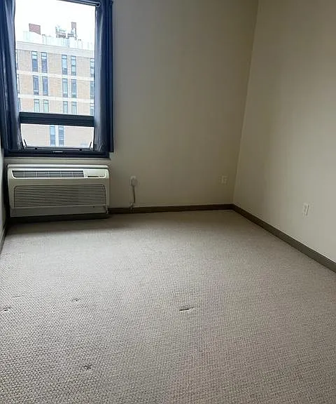 111 N 9th St #6 — Photo 8