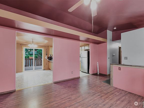 5th image of 11215 54th Drive NE