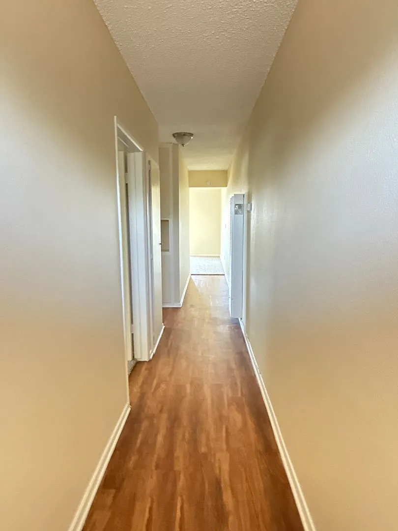 El Segundo58 — Photo 2