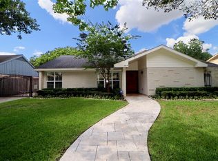 5914 Yarwell Dr, Houston, TX 77096