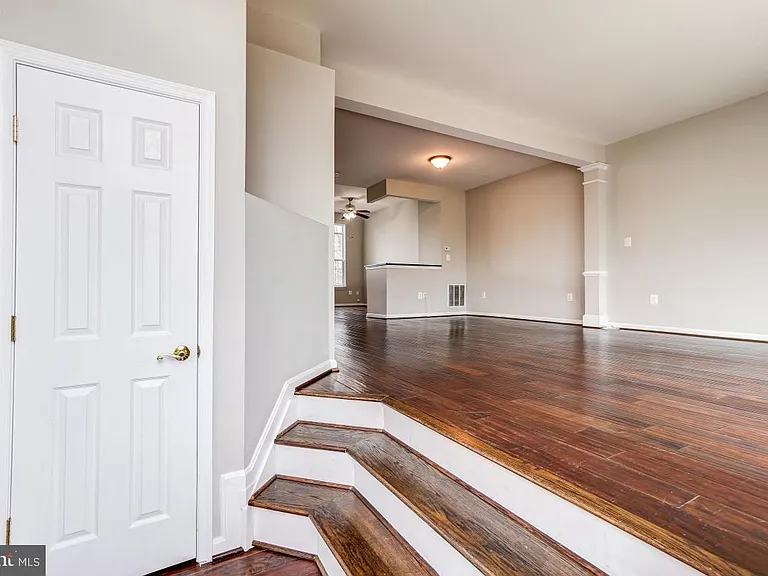 6160 Cinnamon Ct — Photo 4
