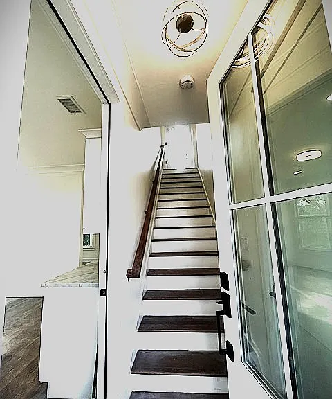 Private office or IL suite on left from entry.