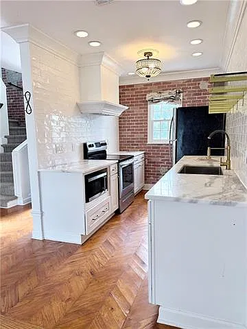 3 bed, 2.5 bath, 1484 sqft, $1,800 — Photo 3