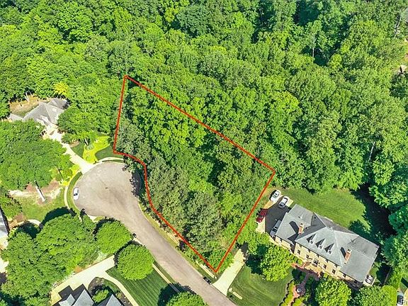 2nd image of 136 Roffinghams Way