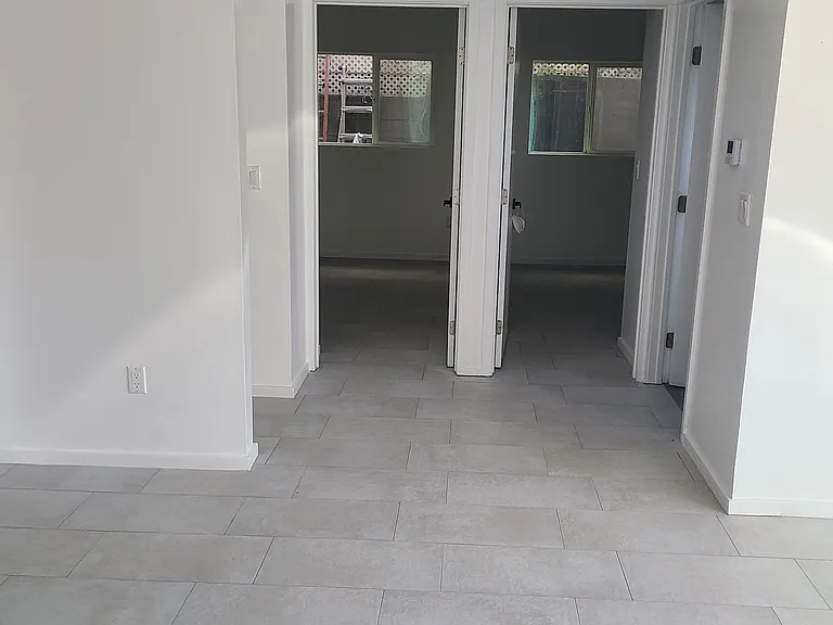 1030 1/2 51st Pl — Photo 10