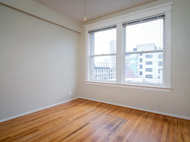Maurice Dear Apartments — Photo 7