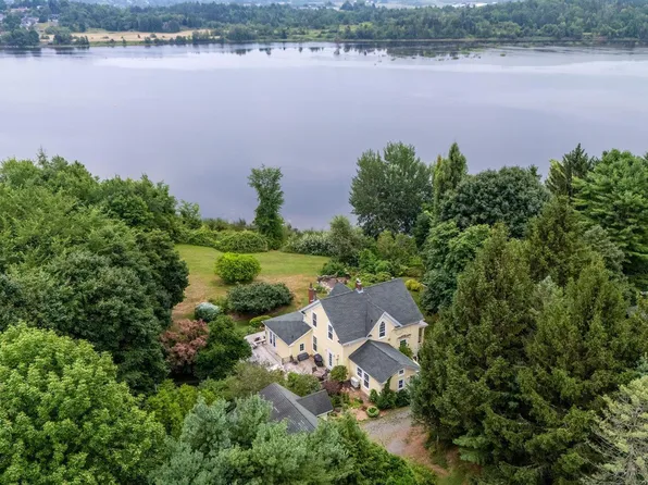 129 Town Rd, West Hants, NS B0P 1L0