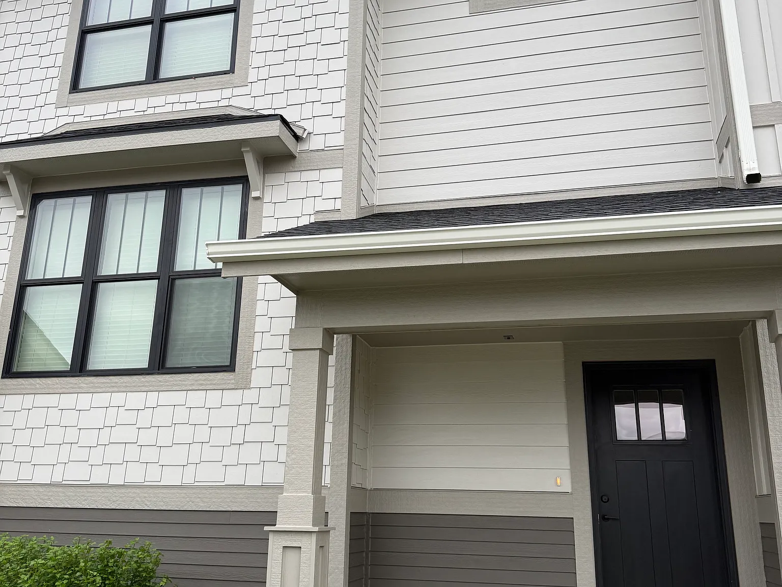 2 bed, 2.5 bath, 1156 sqft, $1,800 — Photo 1