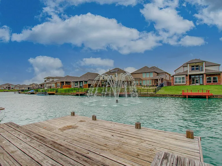 24331 Kee Cresta Ct — Photo 43