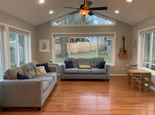 1115 Lakewood Dr SW, Vienna, VA 22180