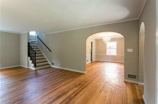 2nd image of 1279 W Gregory Blvd