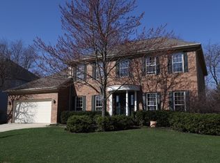 1534 Falcon Dr, Wheaton, IL 60187