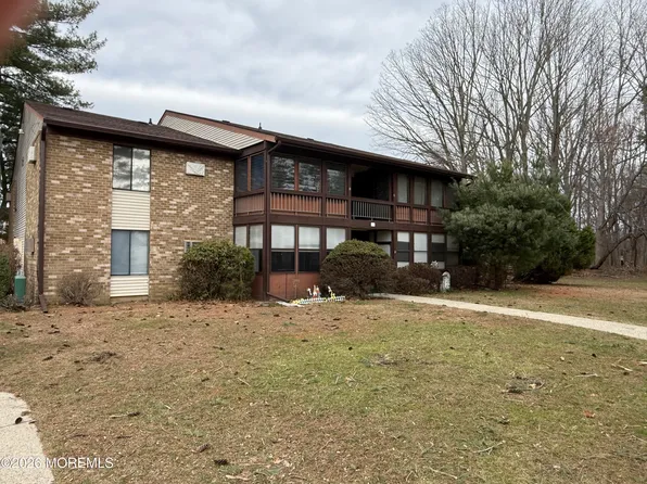 115 Amberly Dr Unit G, Manalapan, NJ 07726