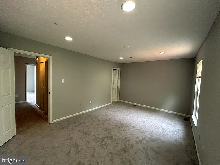 17930 Cottonwood Ter — Photo 15