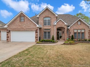 2700 Roanoke Ridge Rd, Bartlesville, OK 74006