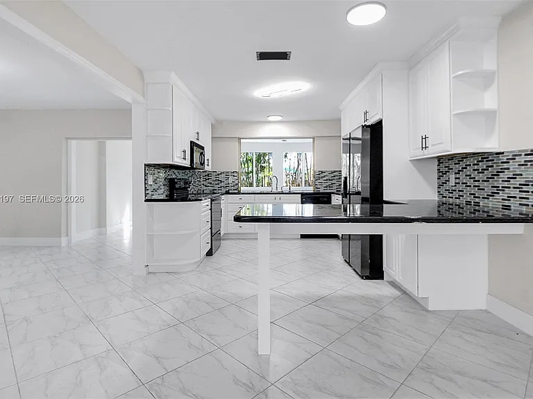 5300 Adams St — Photo 9