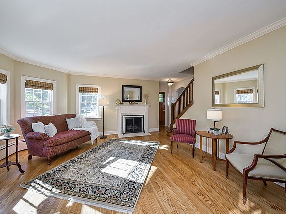 4th image of 505 S Knollwood Dr