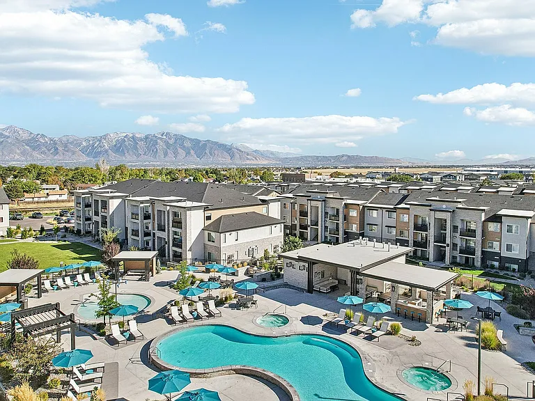 Resort Style Swimming Pool