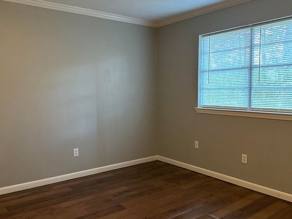 little-rock-arkansas-82838600 picture