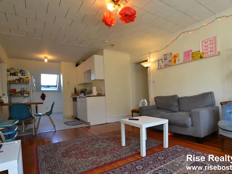 48-50 Brainerd Rd #3 — Photo 3