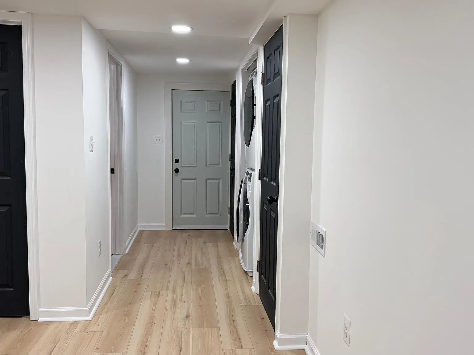 Studio, 400 sqft, $1,000 — Photo 3