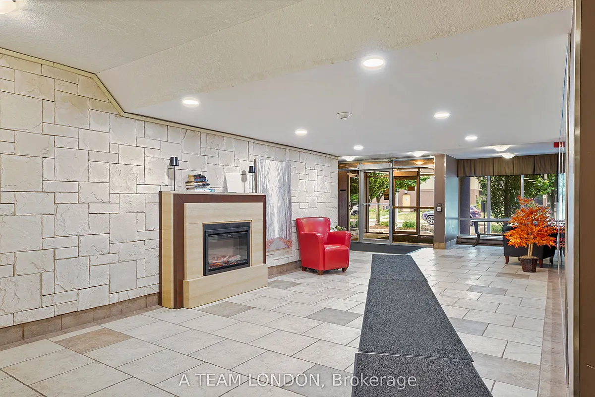 Building Photo - 155 Kent St #407
