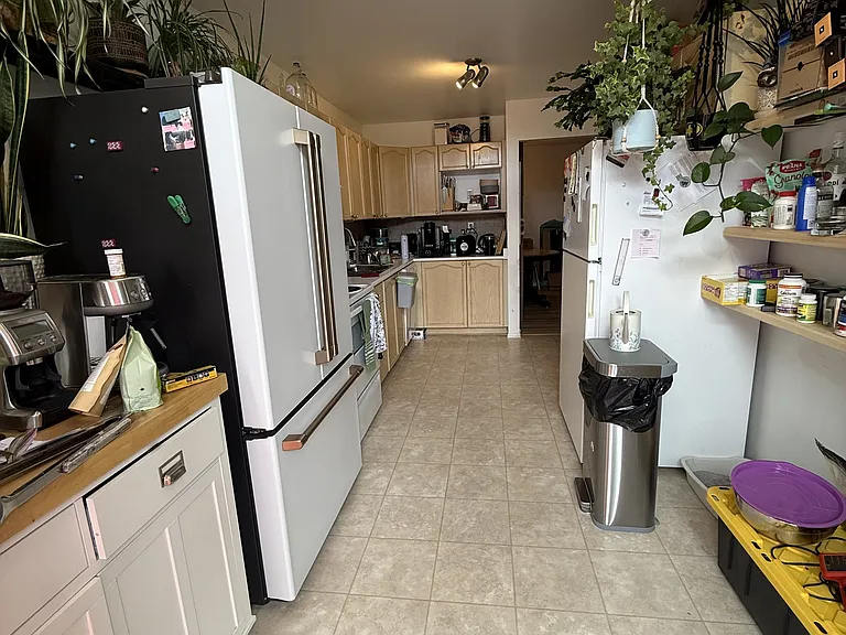 70 Inverary Dr #1 — Photo 2