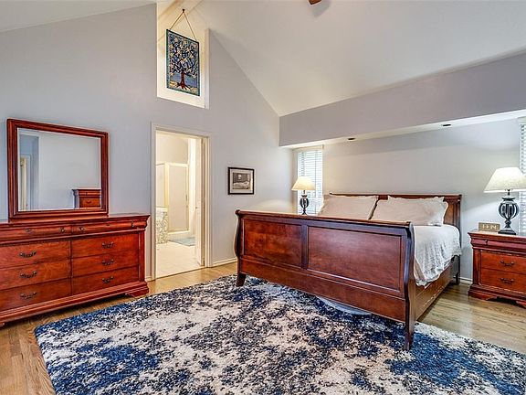5th image of 4043 Seabury Dr